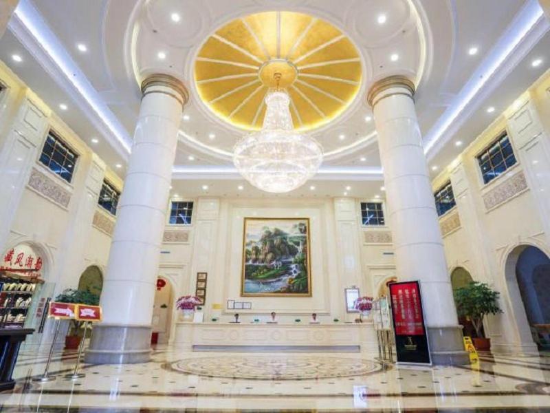 Vienna International Hotel Jieyang People'S Avenue Exteriér fotografie